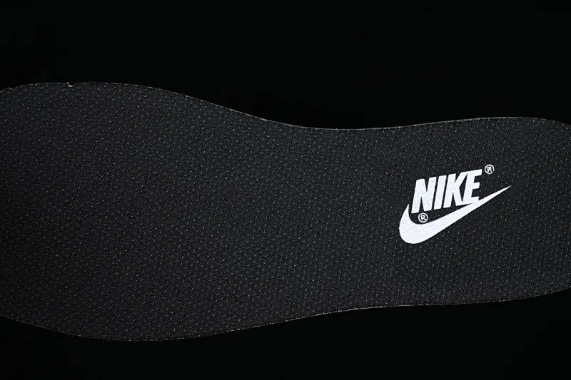 All Categories Nk SB Dunk Series Nk SB Dunk Low Low-top sneakers Nk Dunk Low College style Denim deconstruction Hand-stitched Customized SB strap low-top casual sneakers DD1391-100